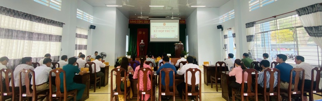 Tổ chức kỳ họp lần thứ tư Hội đồng nhân dân phường Hòa Thuận khóa IV, nhiệm kỳ 2021-2026