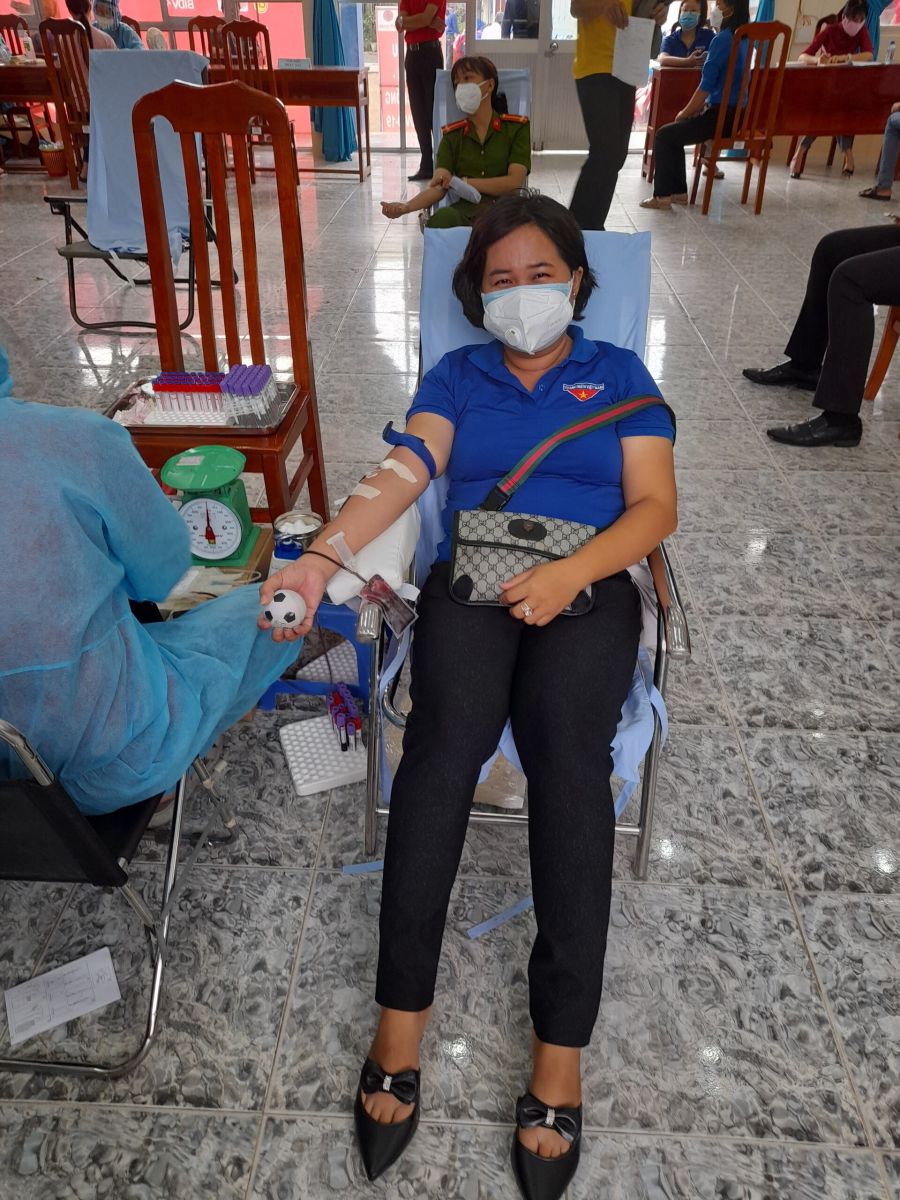 Thanh niên phường Hòa Thuận tham gia hiến máu tình nguyện đợt 2 năm 2021