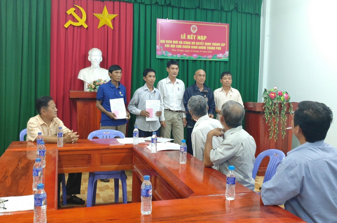 Ra mắt Chi hội Cựu Chiến binh khóm Thuận Phú